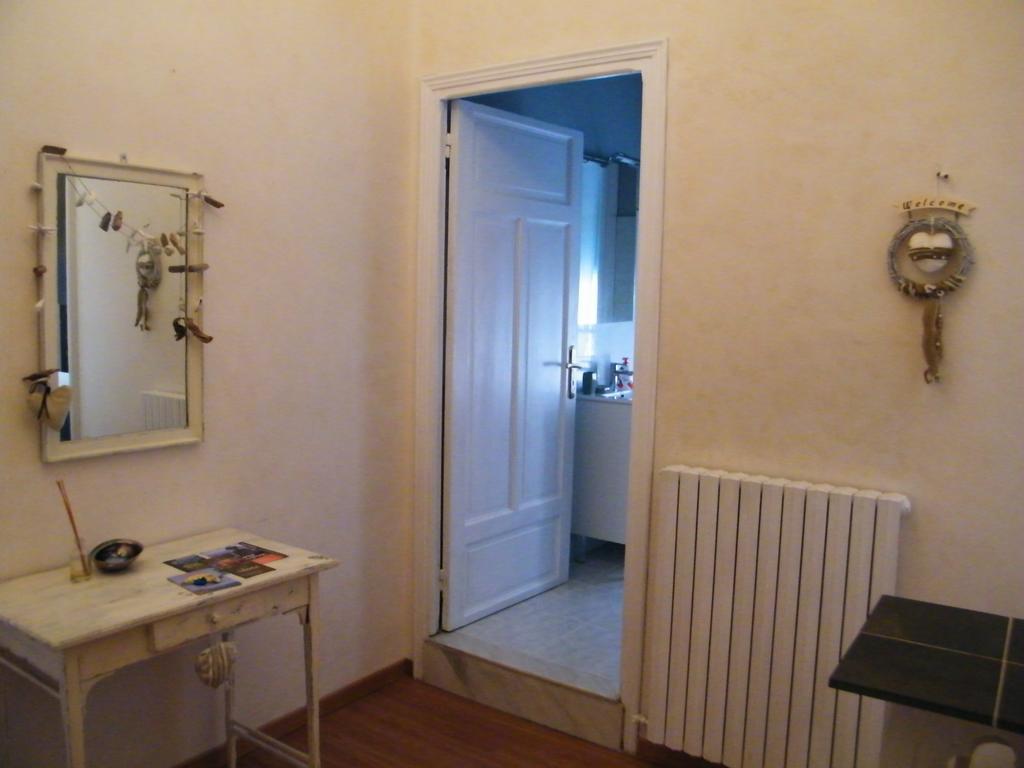 Appartmento Vacanze I Provenzali Бордихера Екстериор снимка